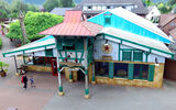 Das Bild zeigt den umgestalteten Eingang und die Gastronomie im Jaderpark, Jaderberg_Bild1